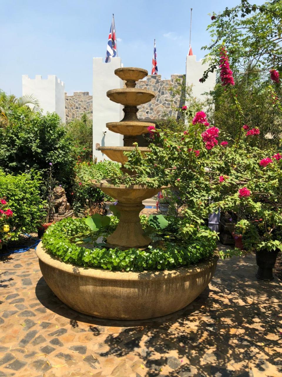 Thai Castle Resort Ban Thap Sila Exterior foto